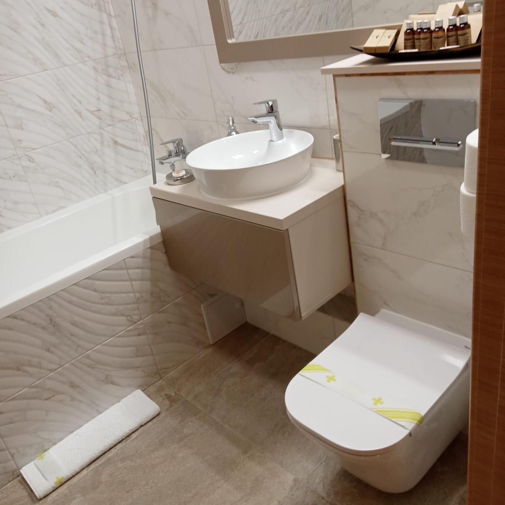 Elegant Suite - Titan Park Bukarest Exterior foto