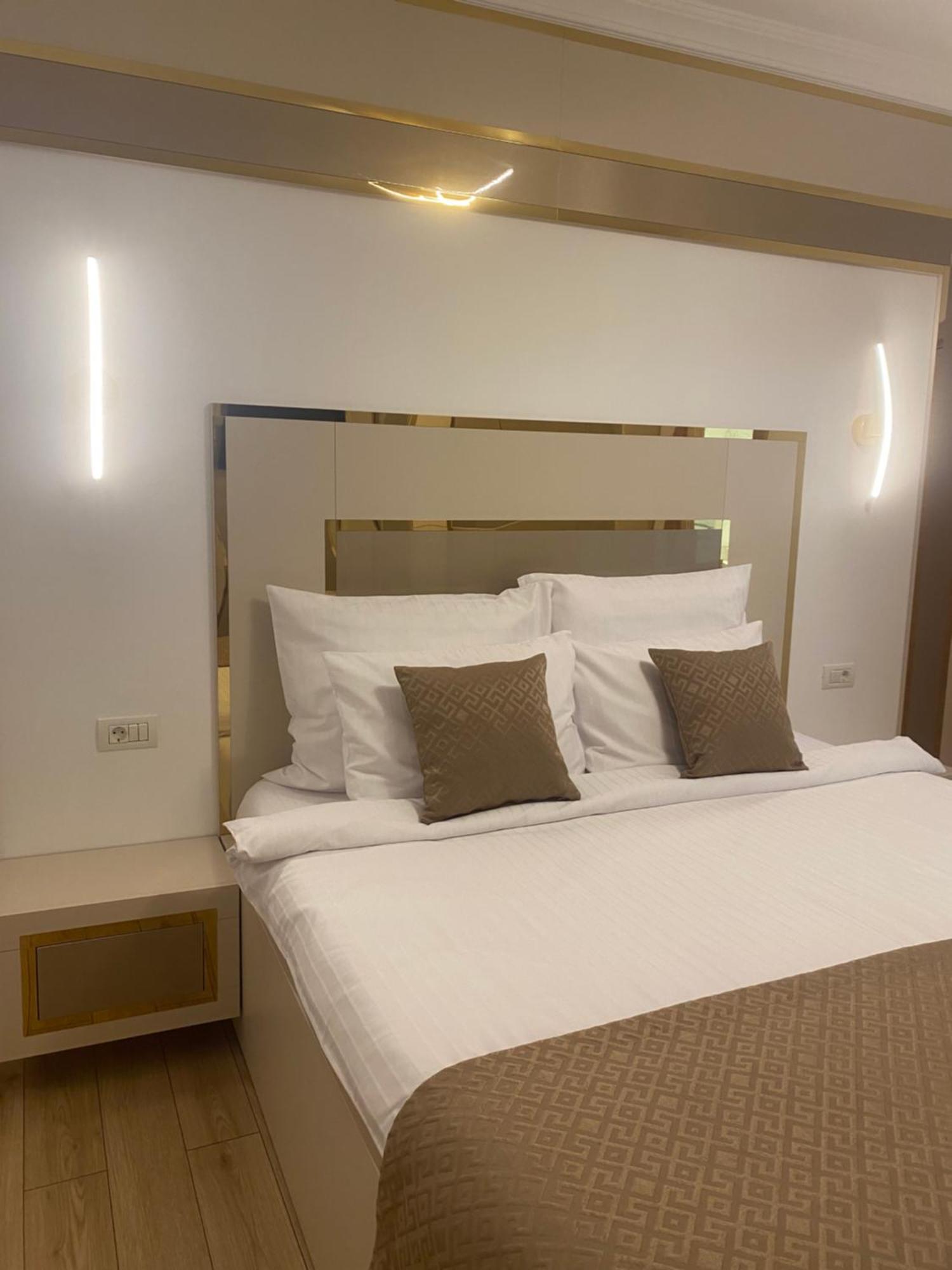 Elegant Suite - Titan Park Bukarest Exterior foto