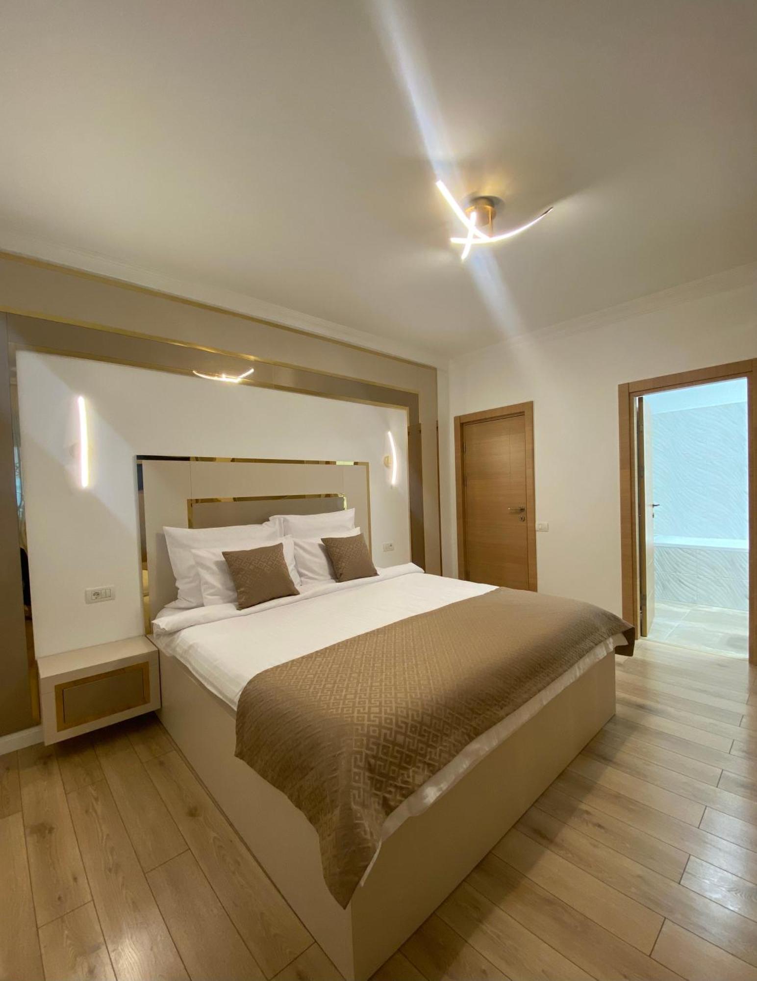 Elegant Suite - Titan Park Bukarest Exterior foto