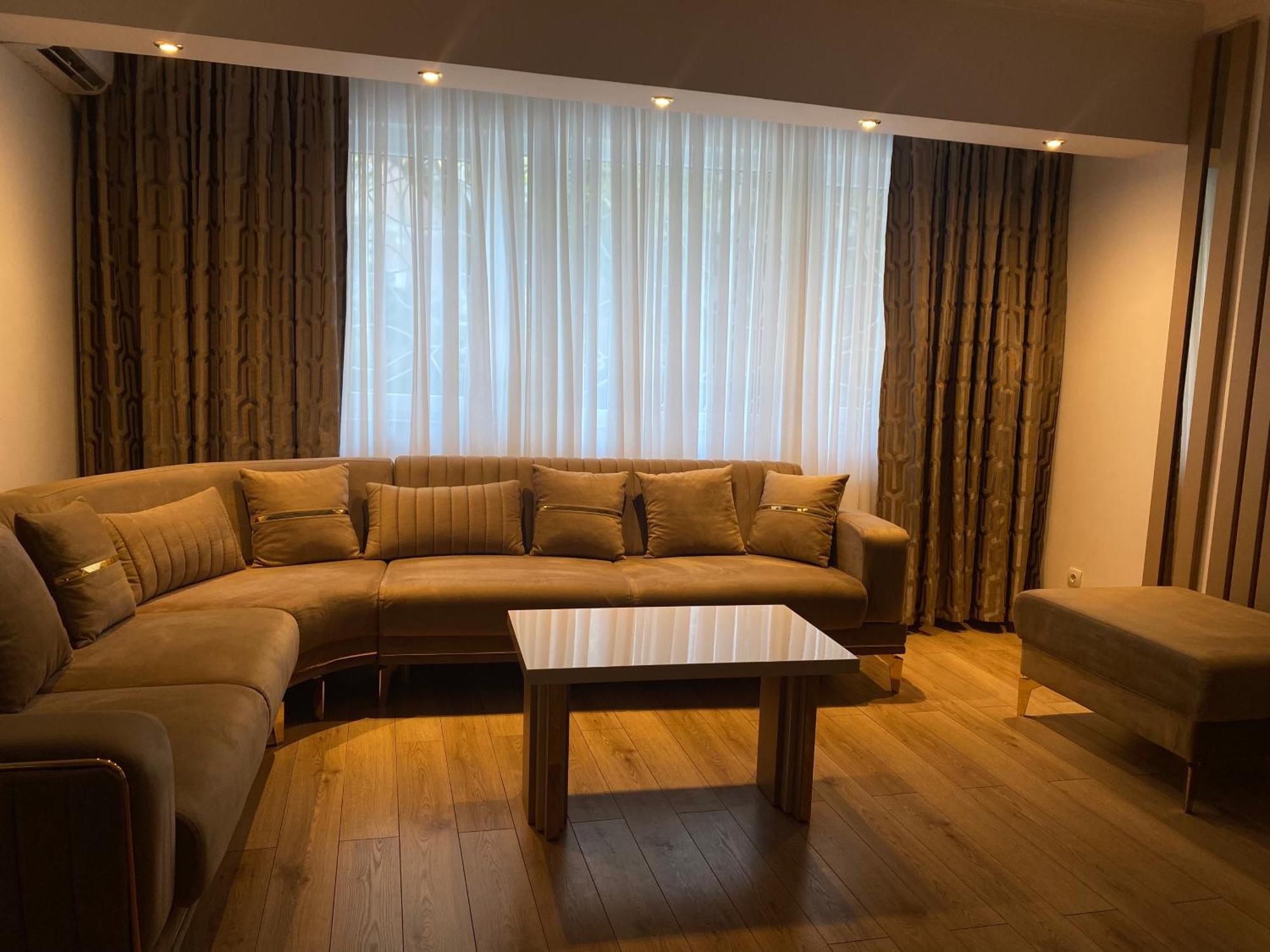 Elegant Suite - Titan Park Bukarest Exterior foto